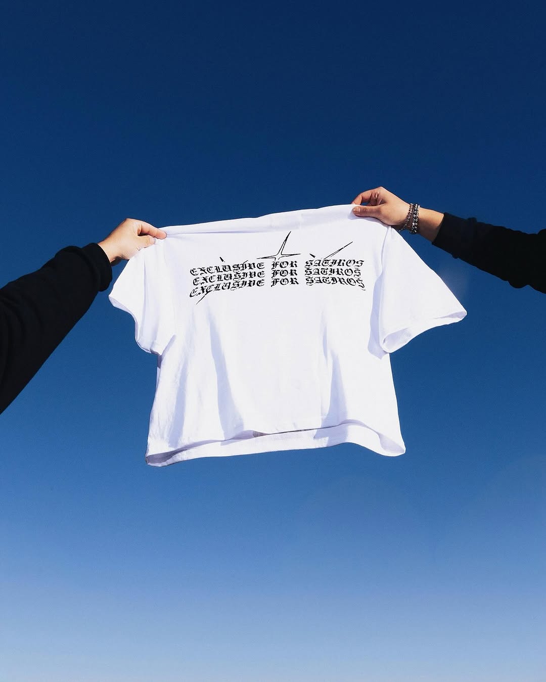 ROMPECORAZONES SHIRT